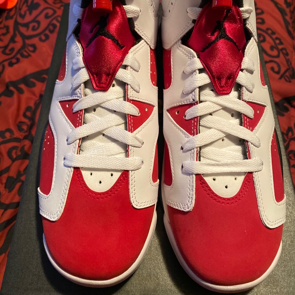 2021 Carmine’s Retro 6’s Size 7Y GS!!!!